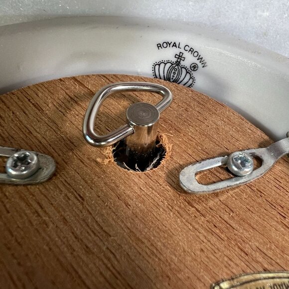 Vtg Royal Crown Porcelain Figurine Blue Jay Bird & Baby Musical Theme Love Story - Picture 4 of 9